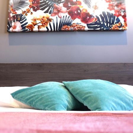 Velleran Accomodation Tarxien エクステリア 写真